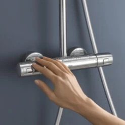 Grohe Douchesysteem Vitalio Joy 310 Cooltouch Met Thermostaatkraan QuickFix Chroom -Badkamer Winkel 123 5679