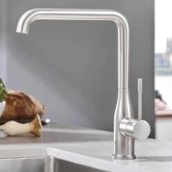 GROHE Keukenkraan Essence L-size Met Hendel Supersteel 10 GROHE Keukenkraan Essence L-size Met Hendel Supersteel -Badkamer Winkel 123 8736